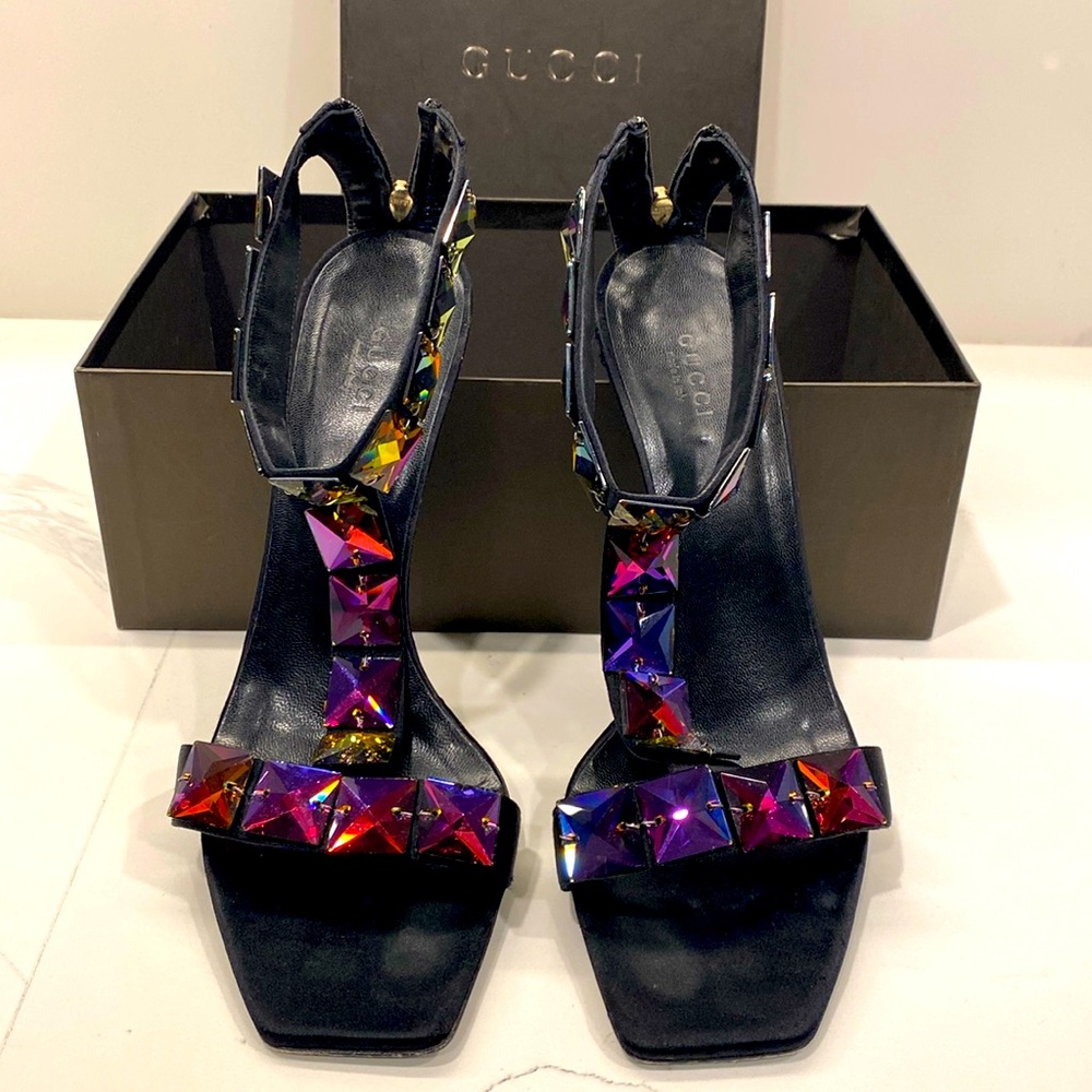 Super sexy GUCCI heels.